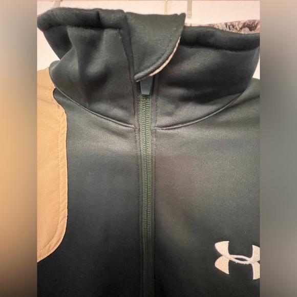 Men’s Large Under Armour, loose fit, 3/4 zip , Cold Gear, pullover - Picture 4 of 5